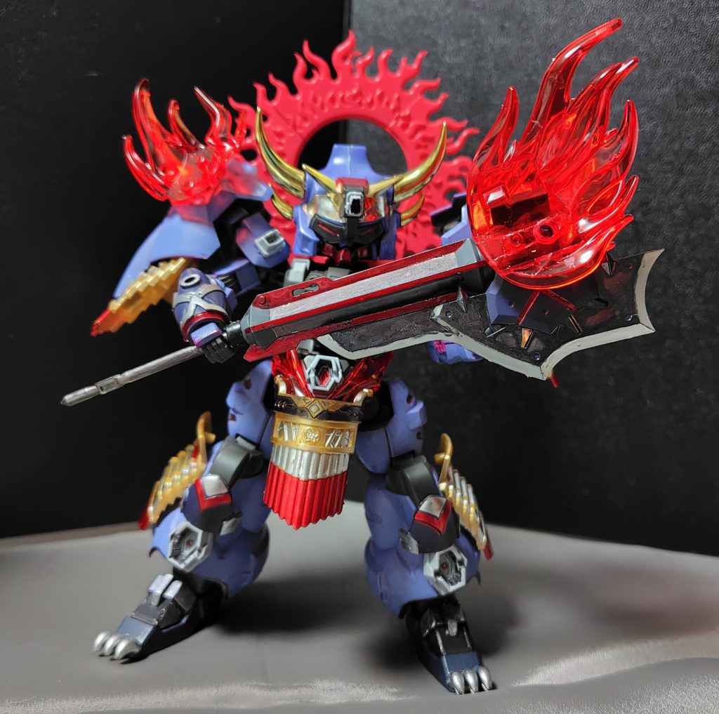 煉獄魔神モードでは武器の斧から焔の力が溢れ出るようになり、炎の魔力の術技が使用出来る様になります。