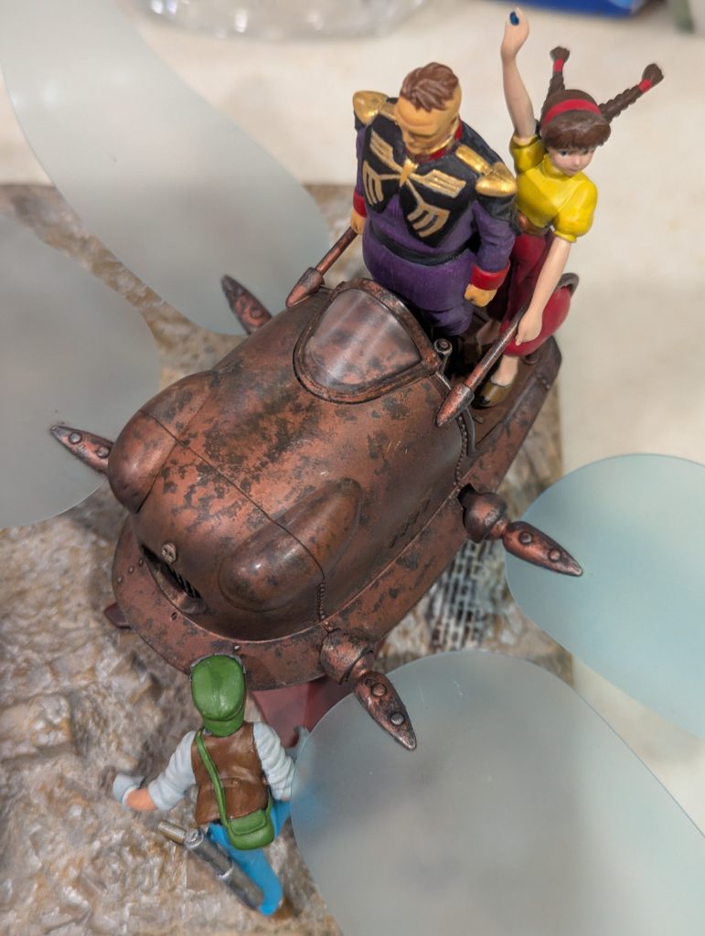 毎日のグフ塗装構想に頭が疲れました為、箸休めにラピュタ・フラップター作成✨シンプルにこーゆー剥がしがしたかった🥲フィギュアの水性筆塗り、いい練習にもなりました。ノリスのガタイが良く、シータとパズーと箱乗りさせられず笑甥っ子17の誕生日にプレゼント予定✨