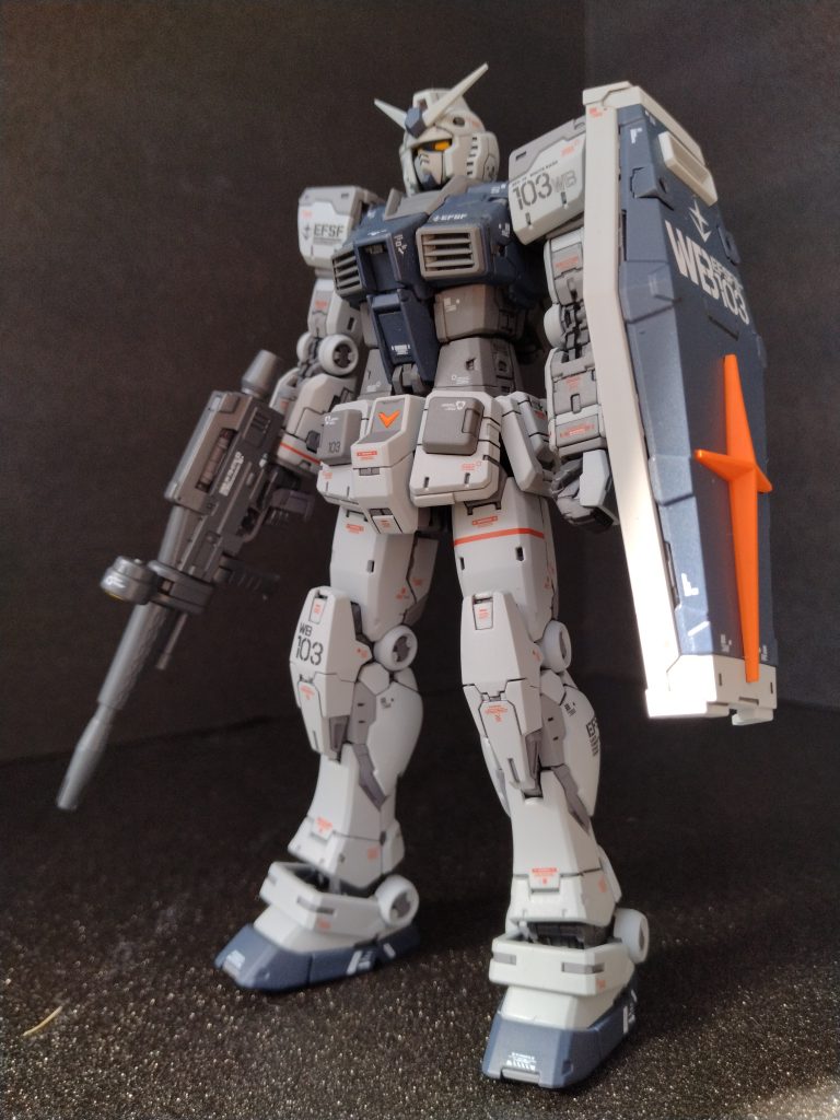 RG 1/144 RX-78-2 ガンダム Ver.2.0–2枚目/制作者：モチ