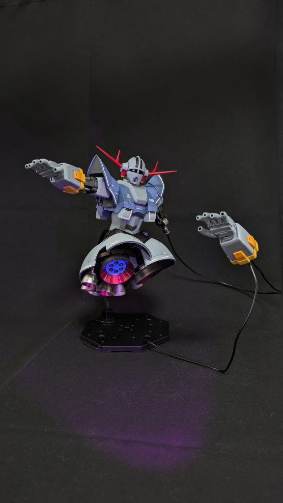 バーニアは蛍光クリアーを吹いています。