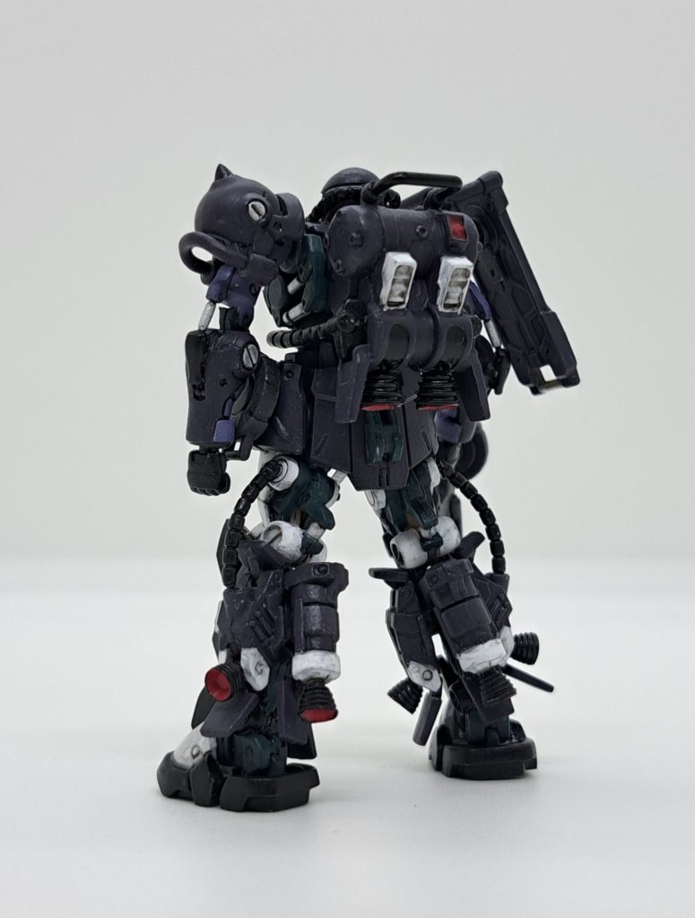 とりあえず塗装できたのでまだ老眼では無いと確認できてそれだけで満足拡大に耐えられる塗装のできる人を尊敬します