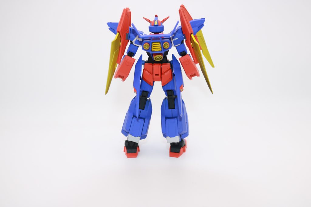 バックパックは余剰パーツになっているAGE-1のものを使用。