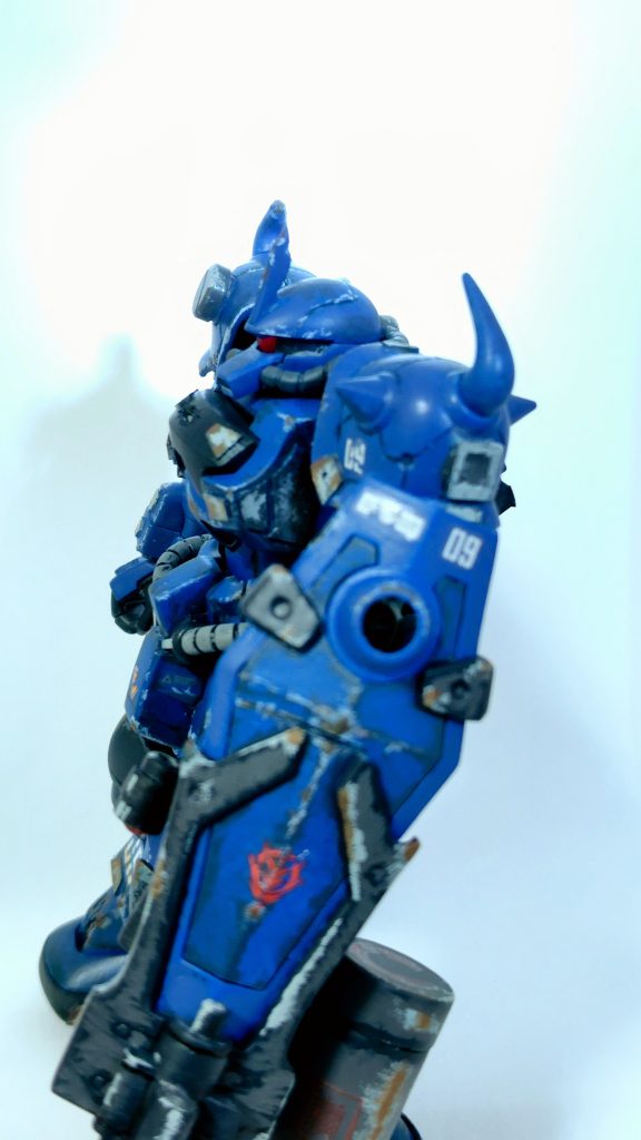 左側面。ガトリングシールドのダメージ表現は個人的に気に入っています。