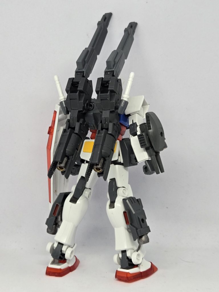 素体は無加工の一番くじ景品のクリアEGですが関節は早くもユルユルで直立できんしポーズもとりづらいです(T_T)