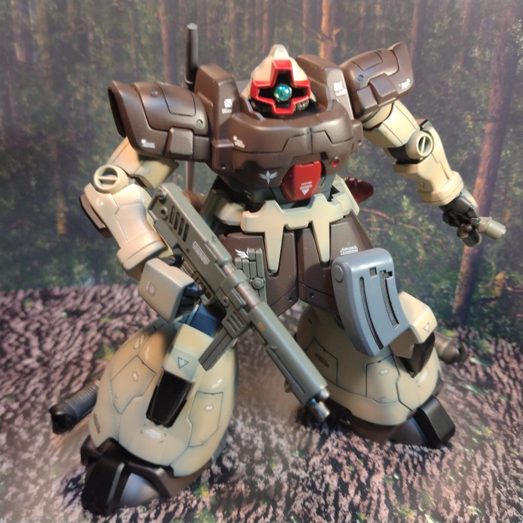 もう定番のスジ彫り入れてのグラデーション塗装です!😄ちょっと気に入らない箇所は色を変えたりしてますが!一応ユニコーンバージョンです!😄