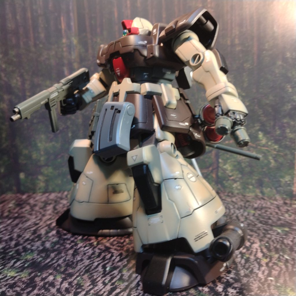 左手の武器の手塗りは、なかなか綺麗に塗れたと思います!😄