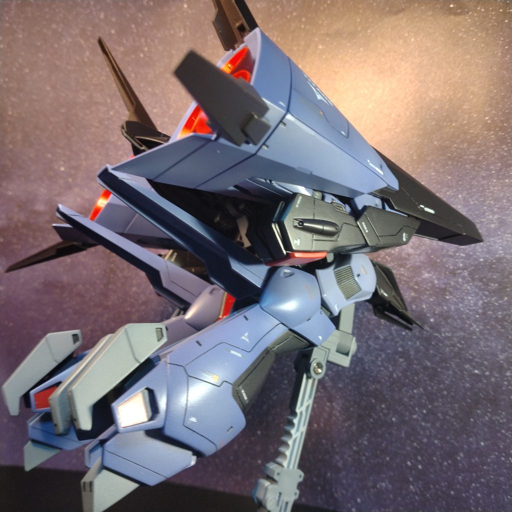 スジ彫りのデザインは結構悩みました!😄