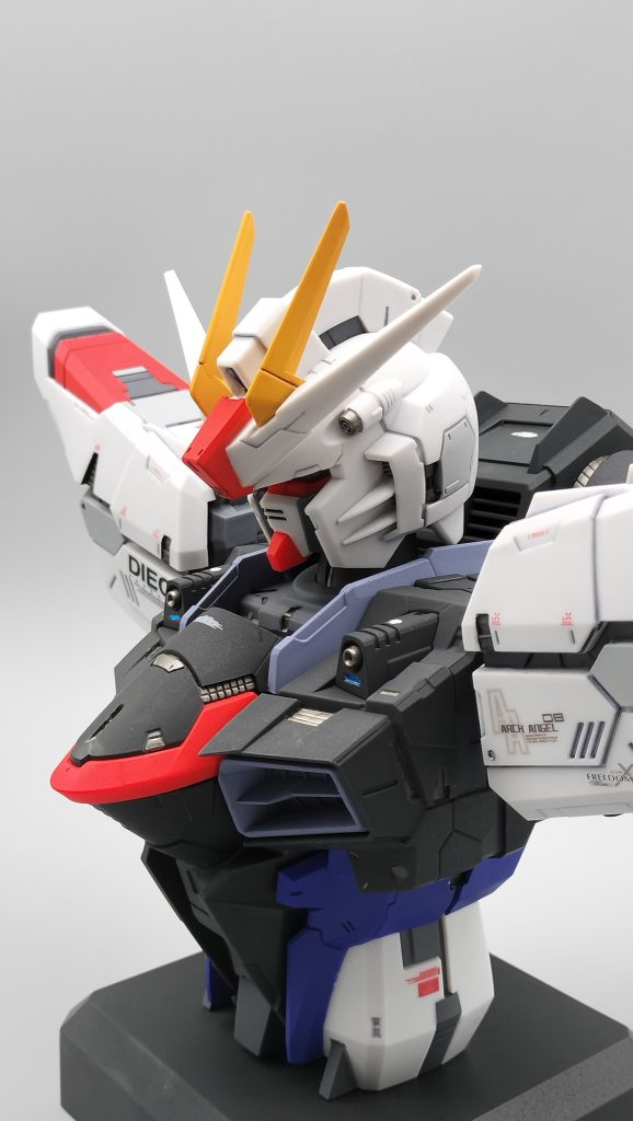 フリーダムガンダム胸像–3枚目/制作者：shinfan