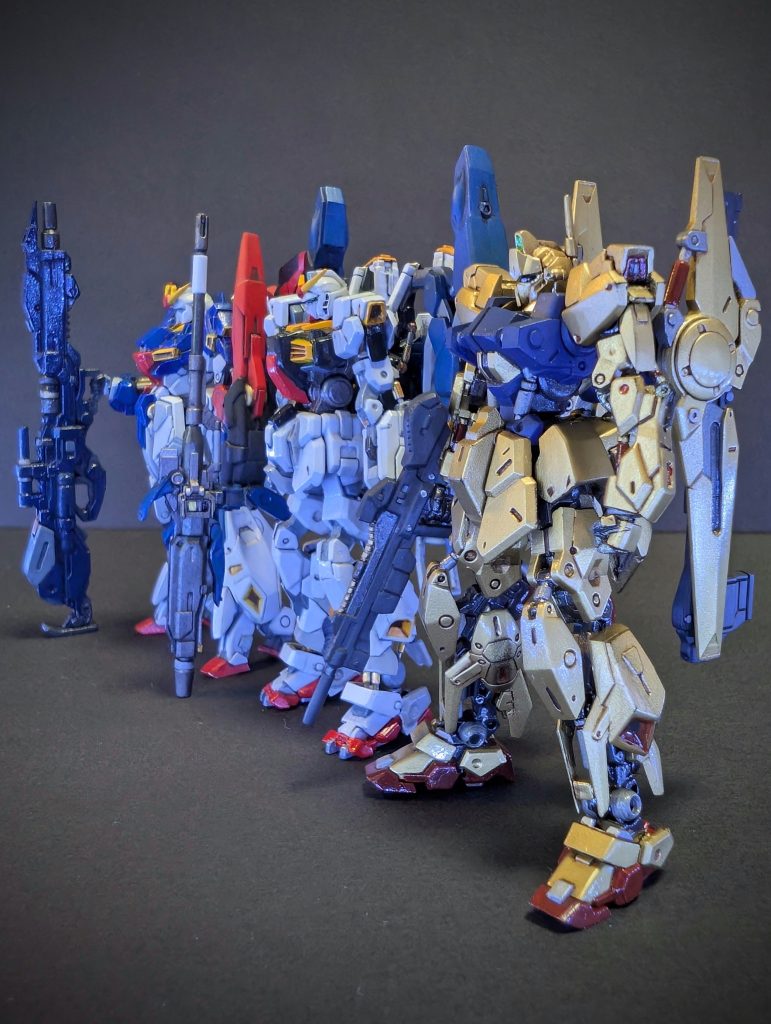 やっぱり3機揃うといいですねアーティファクトのディテールのおかげで写真にするとサイズ分からなくなります