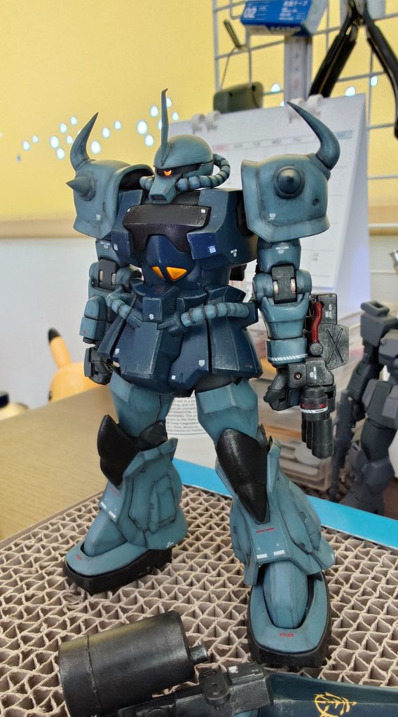 が、結局デカール。ラインにしておけば良かったと後悔。