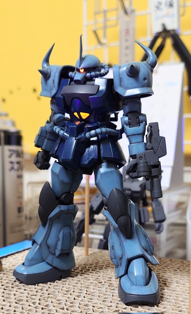 塗装完了!デカールワークにするか塗装でラインを入れるかだいぶ迷いました。