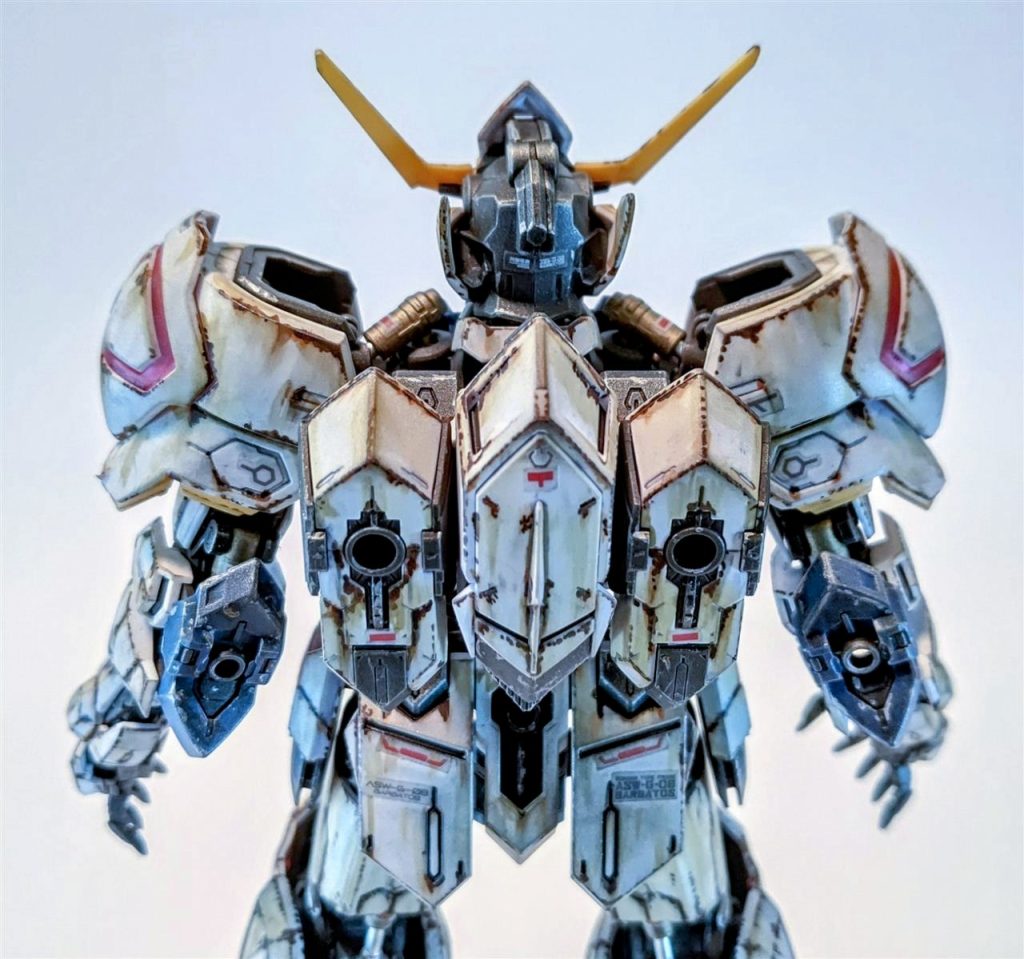 バックパック周辺は特にお気に入り♬エッジが錆びさせたの良いかも(*˘︶˘*).｡.:*♡ 打撃系の攻撃のみですが、そんな武装もまた良いんです〜〜〜(*>_<*)ﾉ