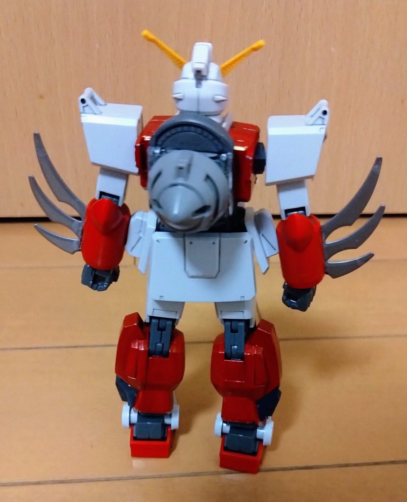 　後ろ　ガンダムのバックパックにどこかで見覚えのある某太陽炉を装着！