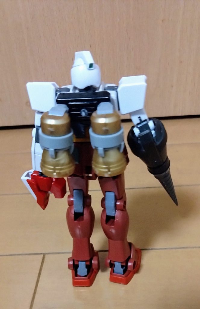 後ろ。バックパックにはHGウイングガンダムのものにメガミデバイスのSOLラプターの物を使用!