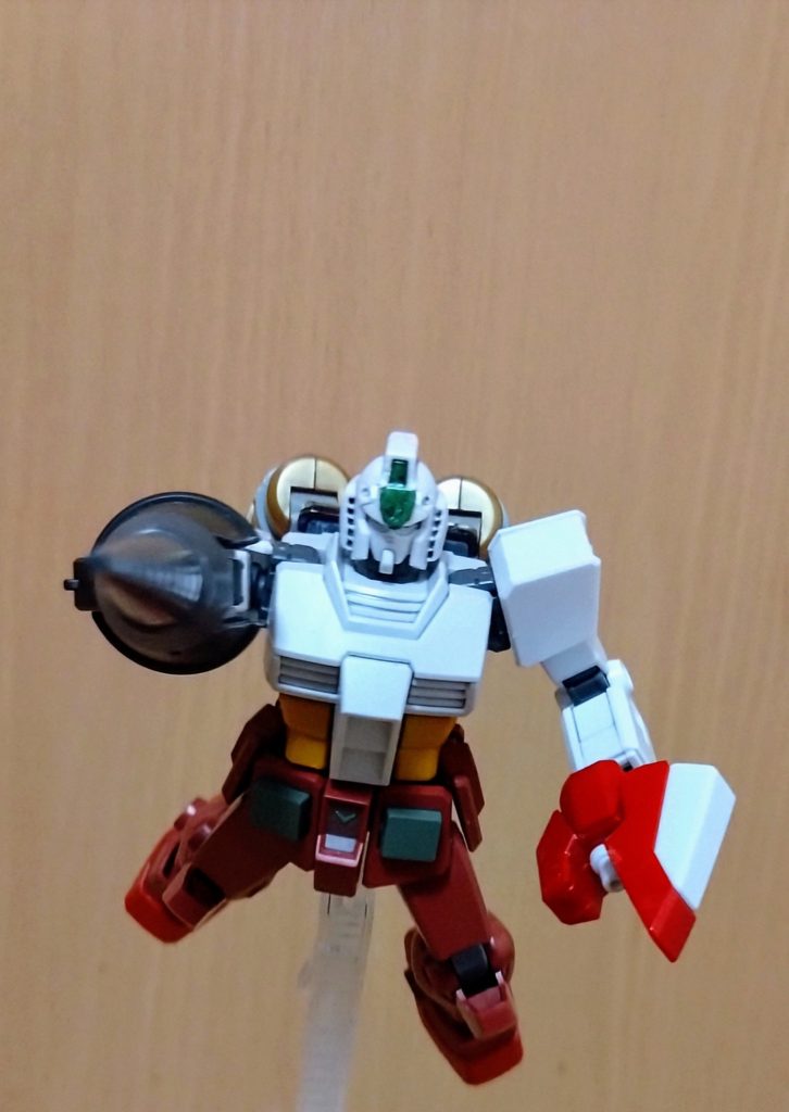 「土手っ腹に風穴を空けてやる!」背中の大型バーニアで短時間でも空を飛べる素敵使用!(なにそれコワイ……!)これでジオンに奪われたガンダムも楽々撃破だ!ww