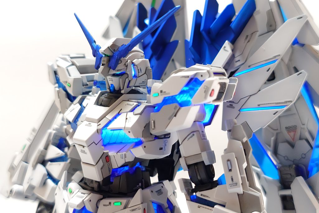 今回始めて白背景で写真を撮ってみたのですが照明も色々工夫して、なかなかキレイに撮れたかなと思います