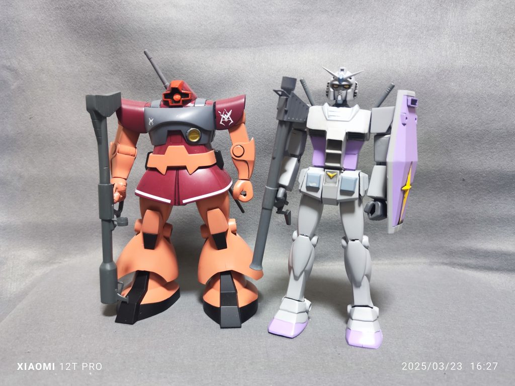 仕上がりはともかく2体並べた時はニヤニヤしてたはず