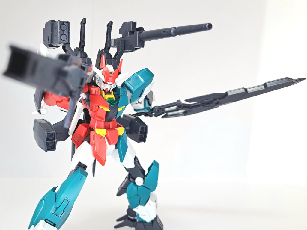 リミテッドチェンジ マーズtoヴィーナス マーズアーマーとヴィーナスアーマーでリミテッドチェンジしたオールレンジ対応の形態。多彩な射撃装備と近接武器による強襲が可能。