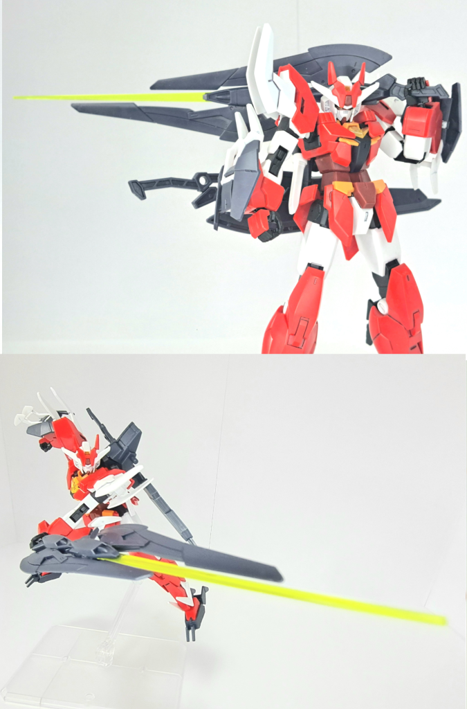 スラッシュブレイドマーズフォーガンダム専用にビルドされた二本一対の大型剣。実体剣としての他、柄部分にビーム発生器を内蔵している為、スリットからビーム刃を発生させる他、ビームガンとしても使用出来る。二本のスラッシュブレイドは連結させる事でオーバースラッシュブレイドと呼ばれる巨大剣となる。