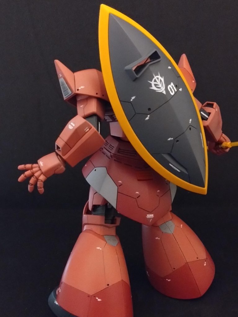 バックショット。ゲルググにRGが出たら、スマートになるんだろうと思いスマートなゲルググを作成してみました。いつもコメント、イイネ有難うございます!