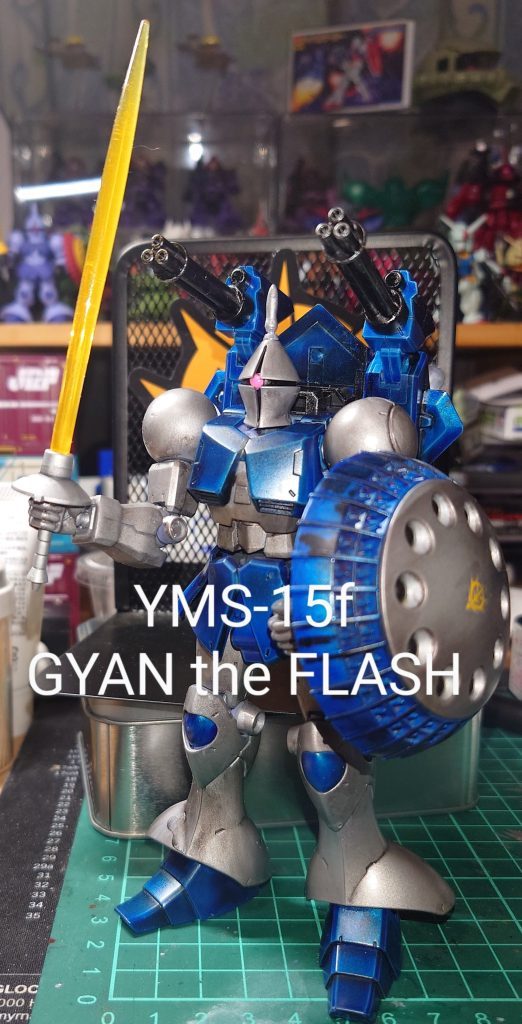 戦術プランは、敵集団に対しシールドミサイルを全弾発射して撹乱させ、僚機の支援を受けつつ、バルカンを撃ちながら突撃用ブースターで高速で接近　混乱から回復しきれない敵機をビームサーベルで刺し貫く　その爆発的な戦闘スタイルから「閃光のギャン」「GYAN the FLASH」あるいは「閃光の」と呼称される