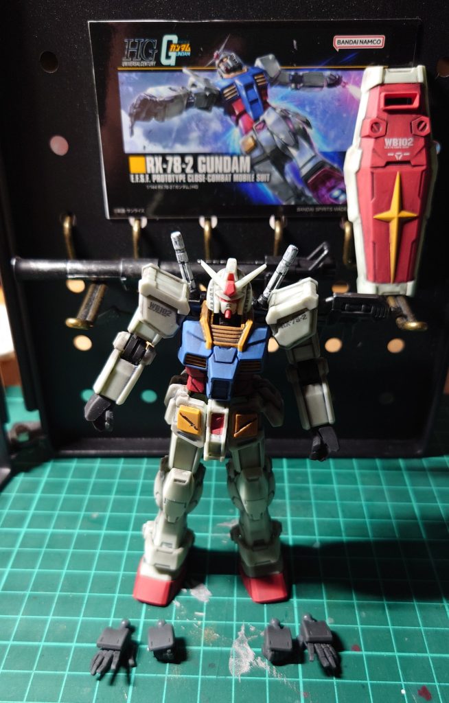 手のパーツはオプションパーツセットの角型ハンドパーツを使用 平手が加わるだけで、表情に変化が出しやすくなりますね