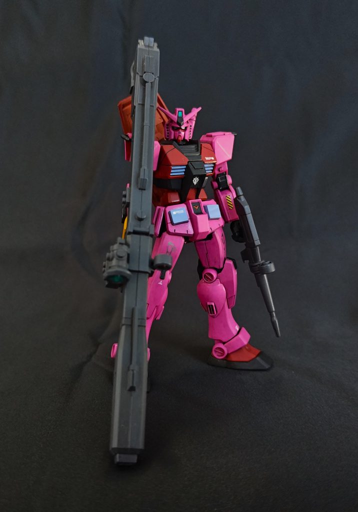 ビーム・バズーカ装備。コレがやりたかった！合わせ目消しはせずに、段落ち処理をしています。