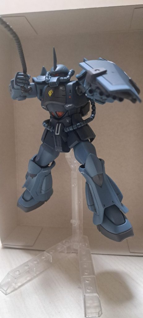 アニメよりちょっと暗めのカラー。