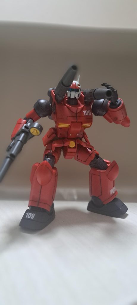 ズッシリした感じとその見た目の割に可動の良さ