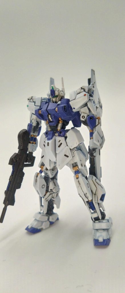 アムロカラーは漫画機動戦士Zガンダム　ディファインの零式を参考しました。