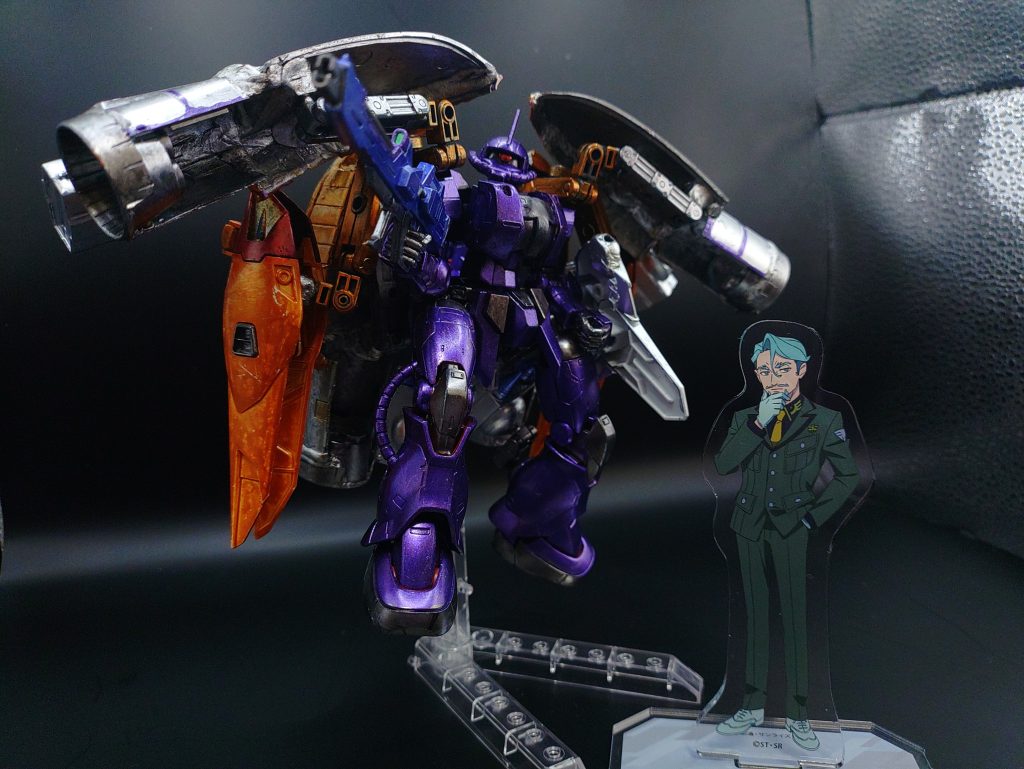 ◆NT専用汎用可変MA Kikeroga~FullRemake~シャリア・ブルが現在の立場に登りつめるために使用したとされる、エース機体。コストを度外視したワンオフ機であり、設計段階からシャリアがメインでおこなったとされる。どのような状況でも単機で解決出来るようにが設計テーマとなっており、高い汎用性があるMS形態と高い飛行能力を持つ巡航形態に変形が可能となっている。また本機はΩサイコミュの前身となるψサイコミュを搭載しており、NTでしか扱えない代物になっている。