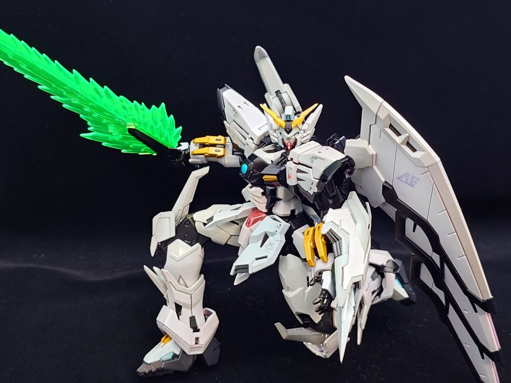 そんな訳で久しぶりの新作です。逆襲のシャアの時にアムロにこんな機体が届いていたらな、妄想の産物です。