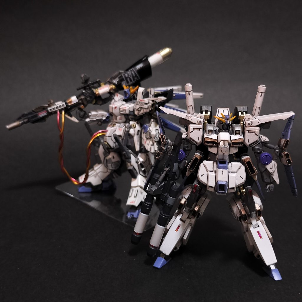 13.    しかしまあ、横綱級のごつさ。デブより出でてデブよりデブし・・・。この上にさらにアーマーなんぞ被せたら、身動き取れずもはやMA。