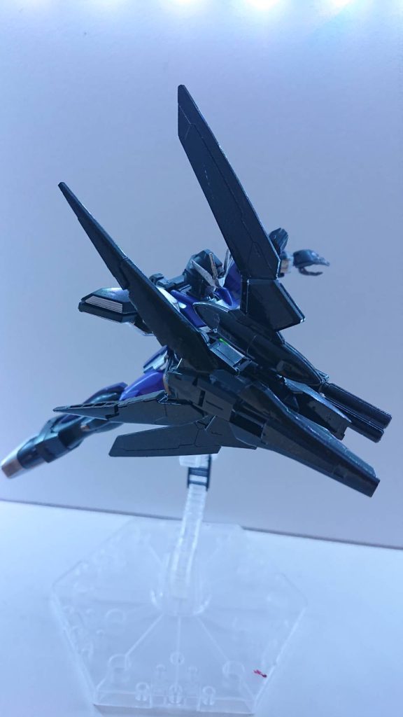 tune! chaser Bat!遠距離特化のチューンアップ。弓矢のような形となっている。二門であった砲身は3門へなり、バイラルコアで追加された一門にエネルギーを集中させることで超遠距離精密射撃が可能。