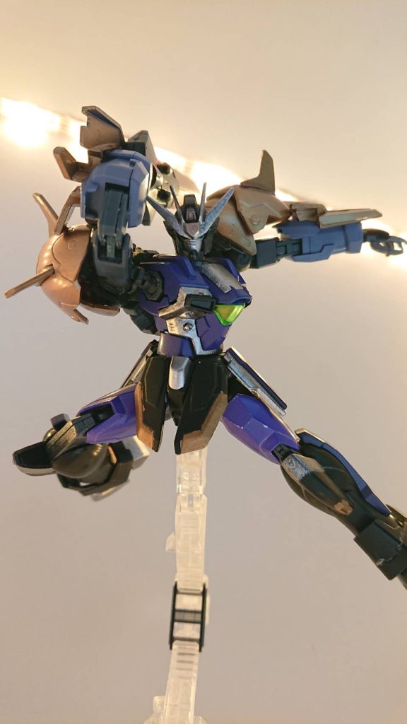 必殺技の”エグゼキューションフルブレイク”は敵機の四肢を切り裂きまくり、コクピットを刺し貫く技になっている。