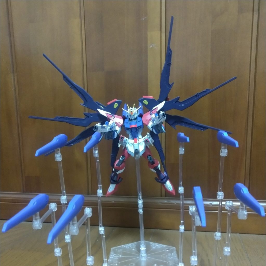 ヴィジョンハイマットフルバーストモードマイティーストライクフリーダムガンダムのハイマットフルバーストモードの17倍の威力と破壊力を誇る。