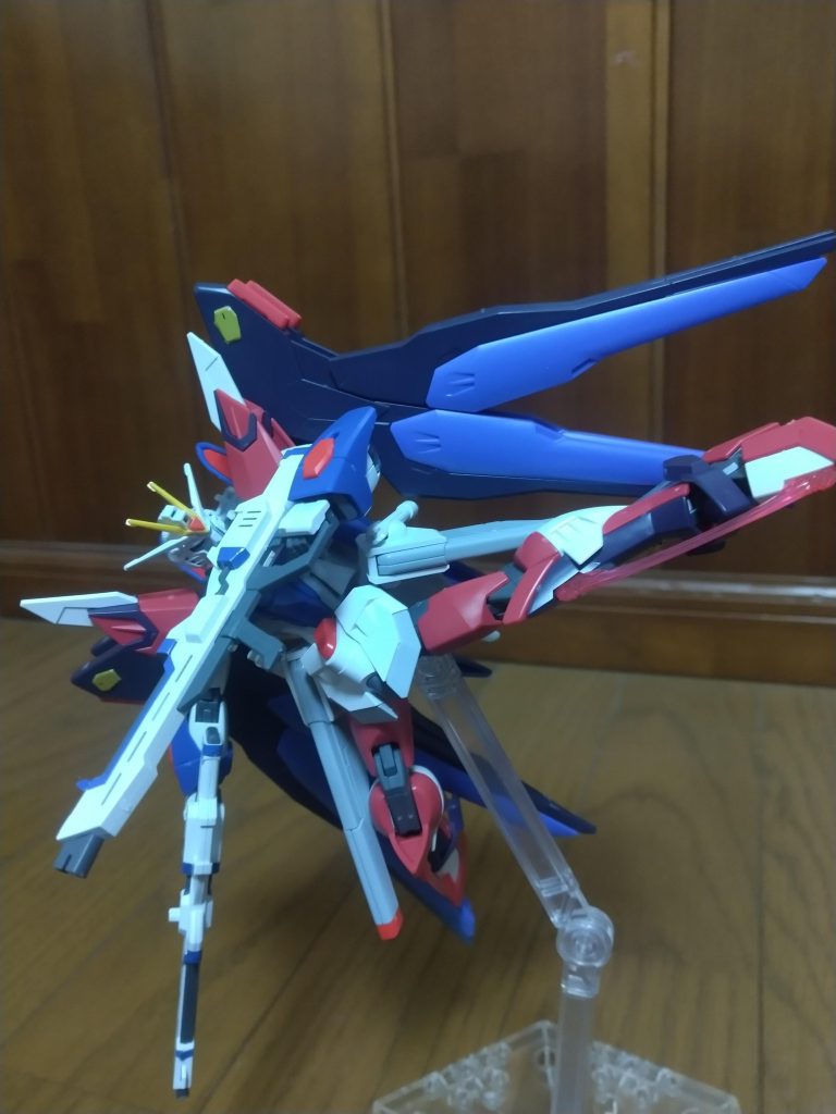 ゲイザービーム斬脚使用頻度は少ない。ビーム砲を切り裂く事が可能。