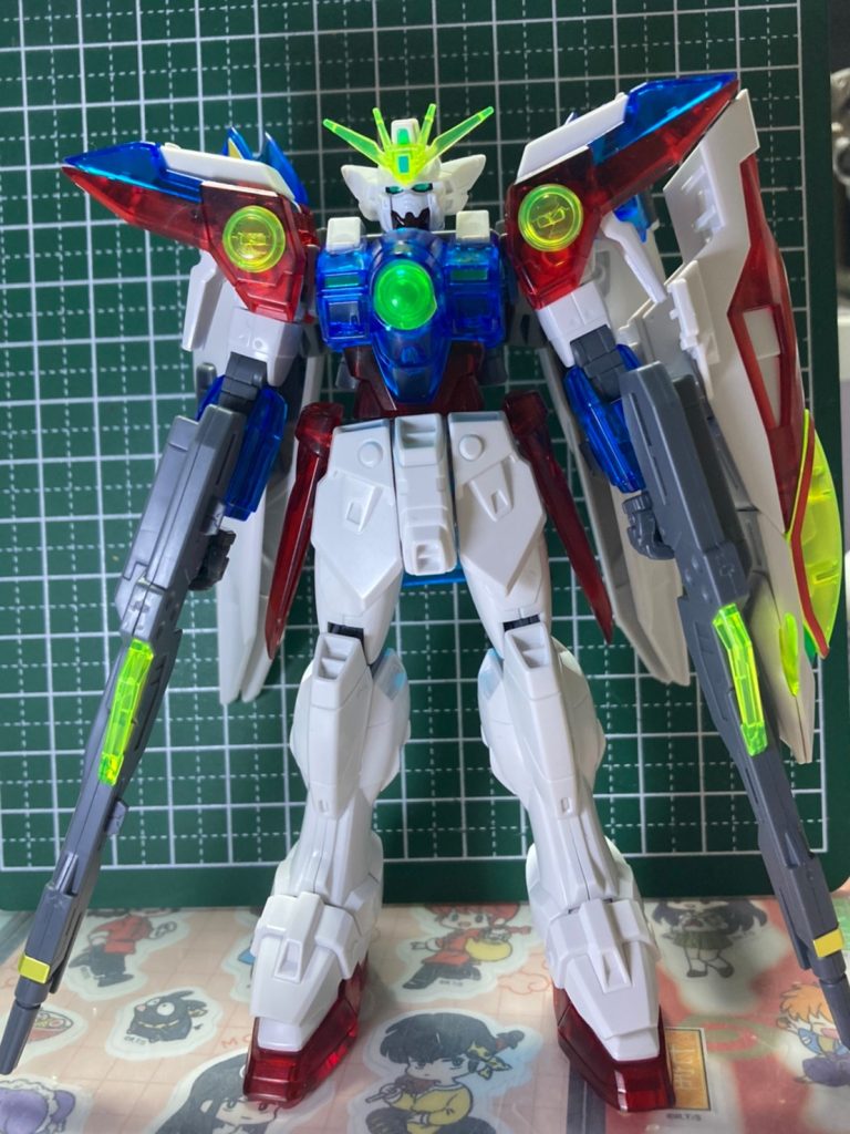 只でさえ格好良いウイングガンダム❗BANDAIさんのモデリングの技術で素立ちでも格好良い‼️😆✨️