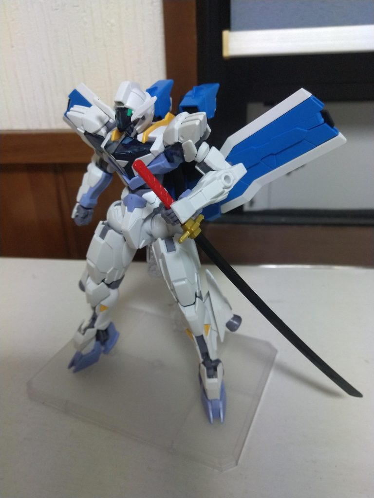 ルブリスジウをベースに、タクティカルアームズ、フツノミタマを武装しました。ジウに刀って似合いますねぇ!(gundam-kao7)前方