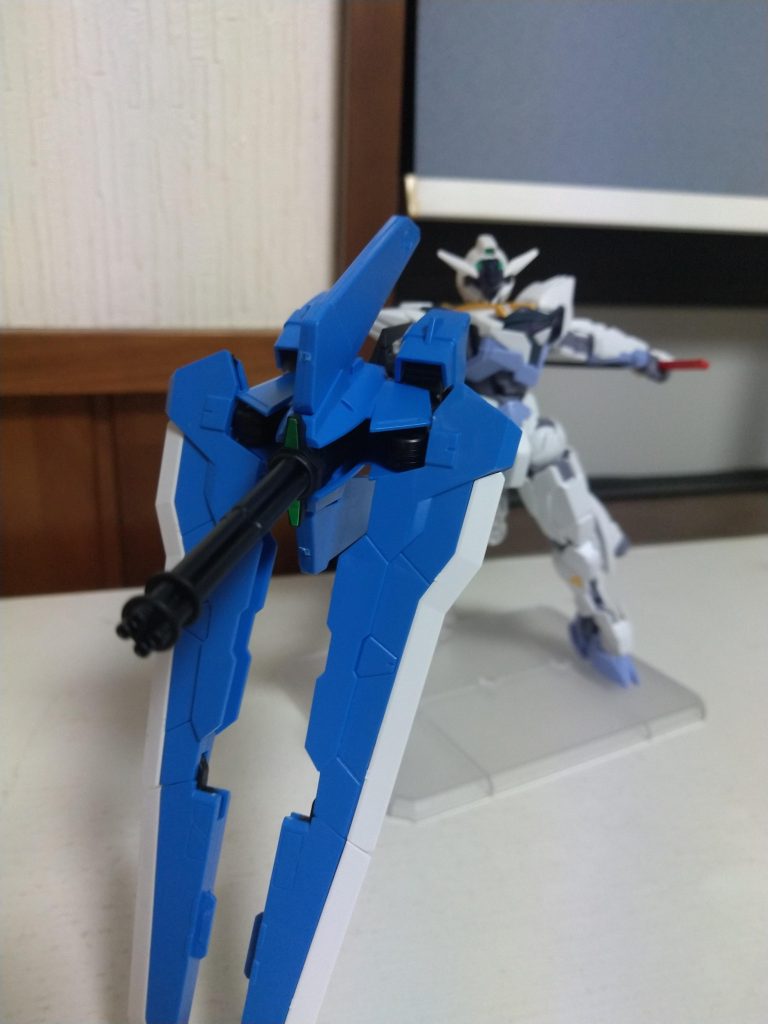 ガトリングモード使用する際は、エネルギーパックが転送される。1秒に3000発撃てる。(最大で2分)