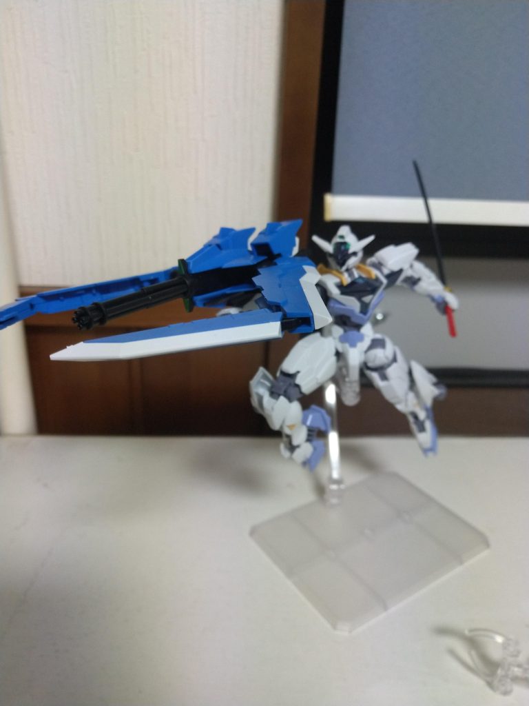 クローモード一度挟まったら、逃げ出す事は確実にできない。バックパックのアタッチメントにもエネルギーが補充されている。