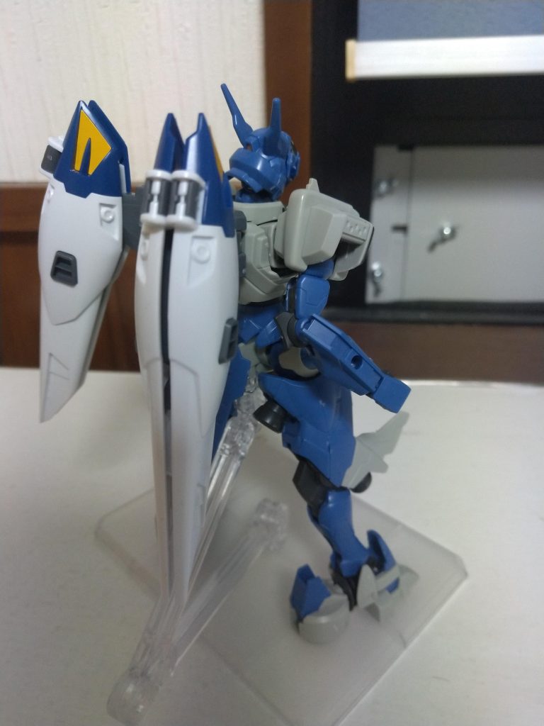 後方それでは、武装の紹介をします!(gundam-kao6)