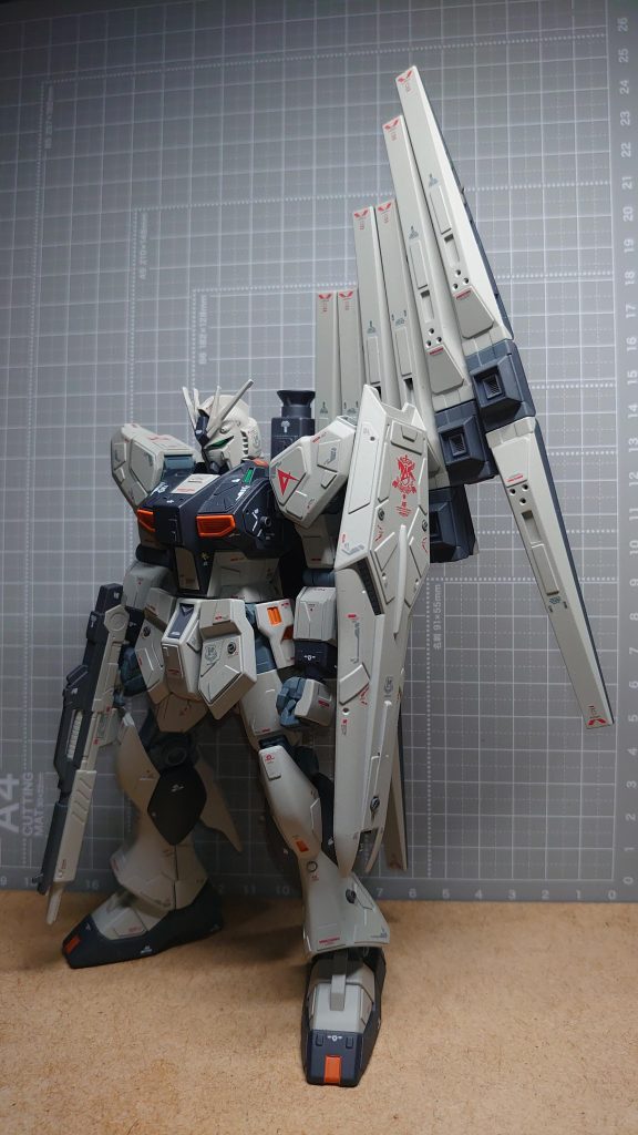 カラーは ロールアウト風+αて雰囲気にしました。