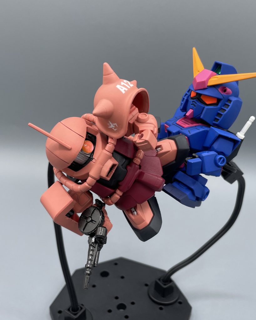 蹴られる哀戦士・・・ 赤VS青のMS戦い。藍戦士も是非ッ!ヾ(≧▽≦)ノ↓↓https://gumpla.jp/sd/2242722