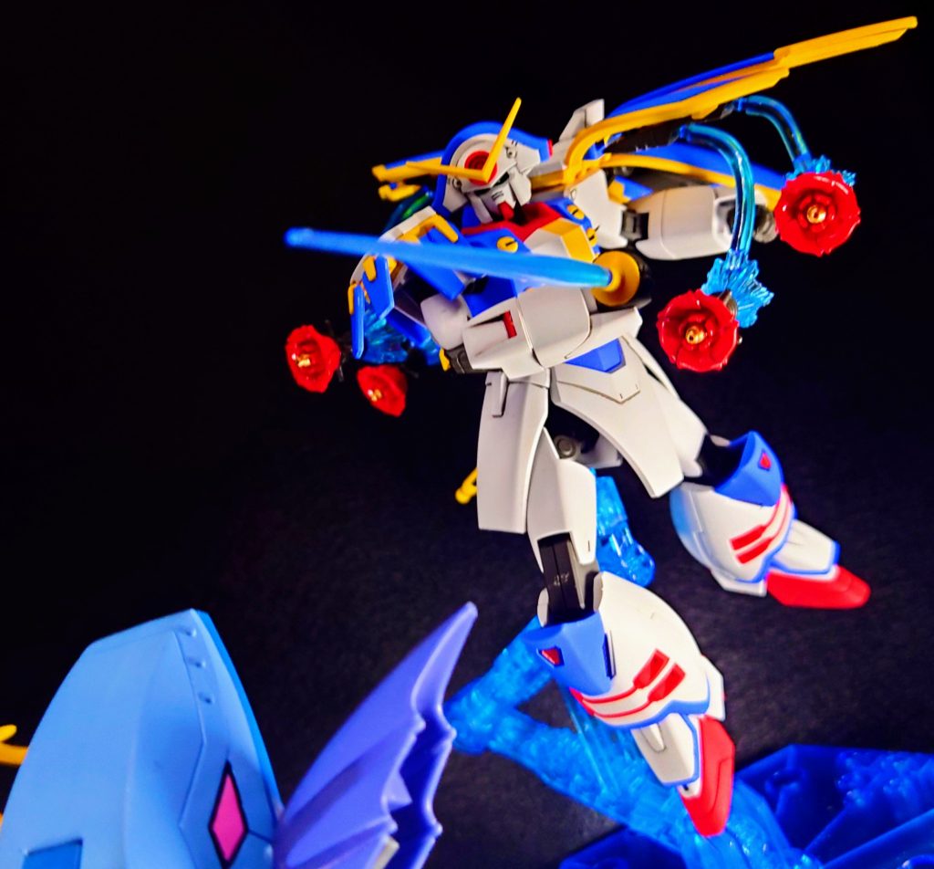 ローゼスビットを放ちながらビームサーベルで突進。デスアーミーを買いそびれてしまったので相手役がネーデルかマーメイドになりがちです…。