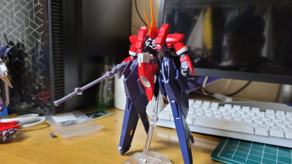 基本形態です。 ちょうどバザムIIとハイゼンスレイIIが合わさった形。 代わりに、従来のバザムII骨盤はパーツが合わないので、アルバン·ウンドワートのものに変更しました。