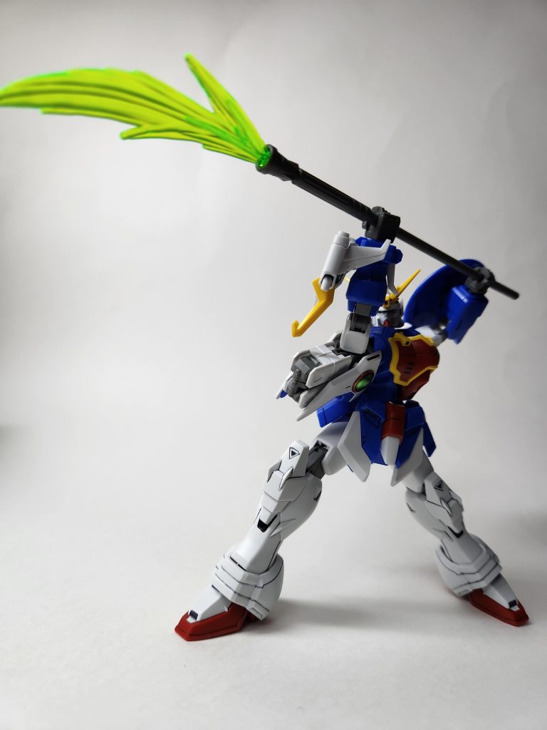 あ、あと地味に上手く出来たと思うのが、爪先のグレー部分とホワイトの塗装。アーマーに隠れてほぼ見えてないですが、パッケージ見本同様に塗装しており、自分としては、頑張って上手く出来た箇所③、かな。