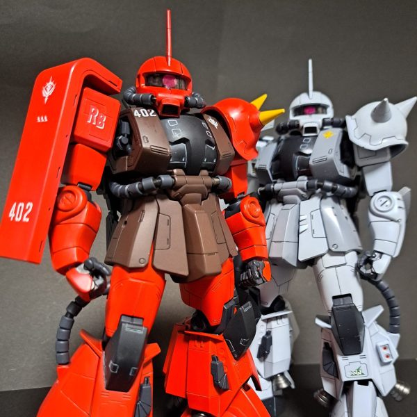 MG　ZAKU-Ⅱ　ジョニー・ライデン　シン・マツナガ機