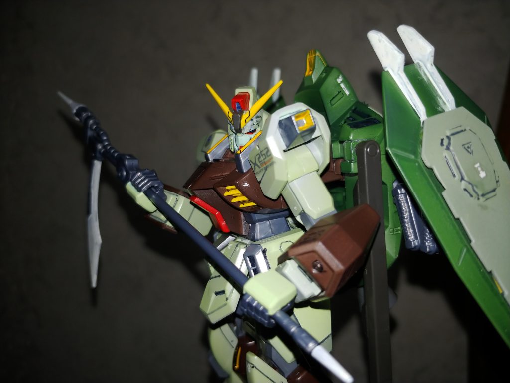 時間をかけてスジボリのバランスを考えた割に画像にすると目立たないのが悲しすぎ。