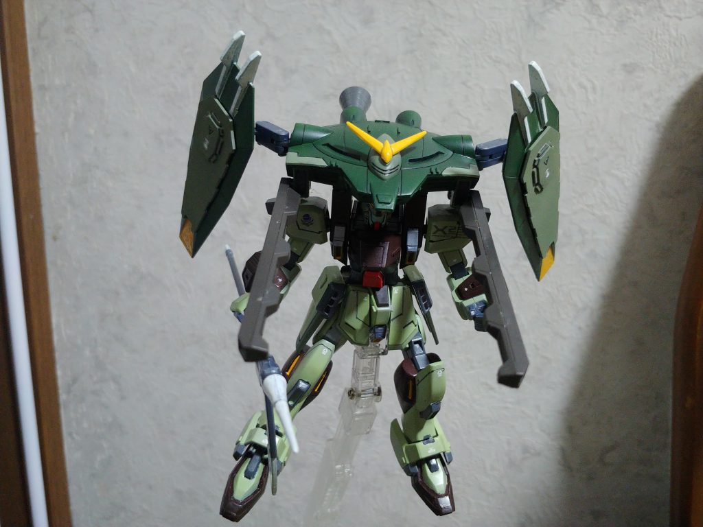 色の選択は満足しかしながら、いまだ塗り分けとスジボリ技術は初心者のまんま。